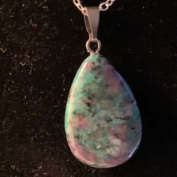 Other - Pendant Necklace Natural Stone